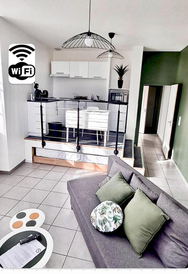 Appartement Studio Dole Grevy Deux Etoiles Exterior photo